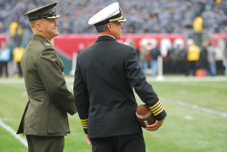 昔を思い微笑む陸軍将校