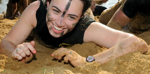 指輪をしたままの高校生