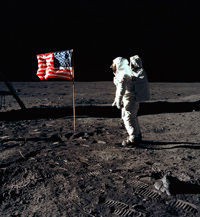 月面の宇宙飛行士