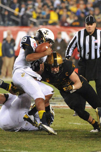Annapolis's QB Keenan Reynolds playing